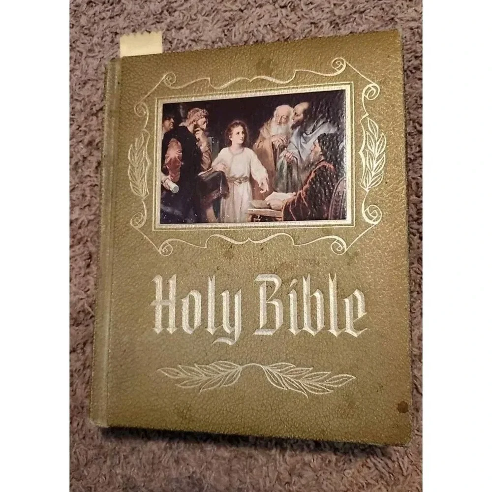 Heirloom Family Bible Holy Bible King James Version Red Letter Oversized,‎ New